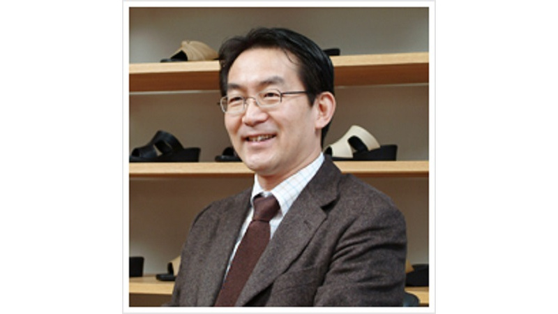代表取締役社長 種本　裕一の写真
